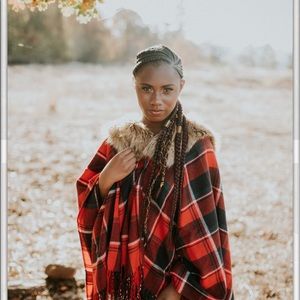 Meet your Posher, Danitra